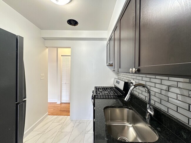 Photo - 6830 N Sheridan Rd Unidad 375