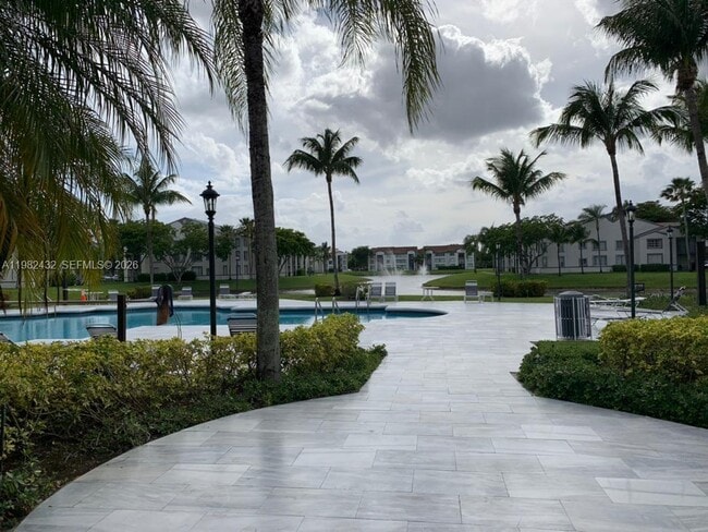 Photo - 4580 NW 107th Ave Unidad 203-13