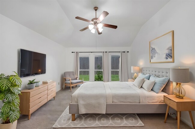 Photo - 28223 Fantail Dr