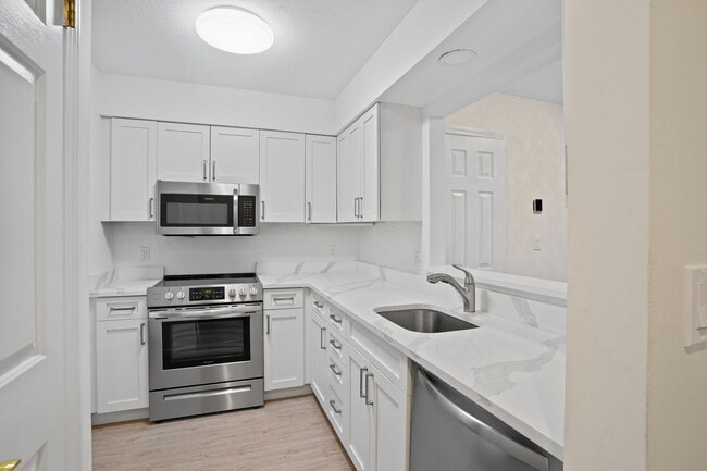 Photo - 7 River Rd Unidad 310