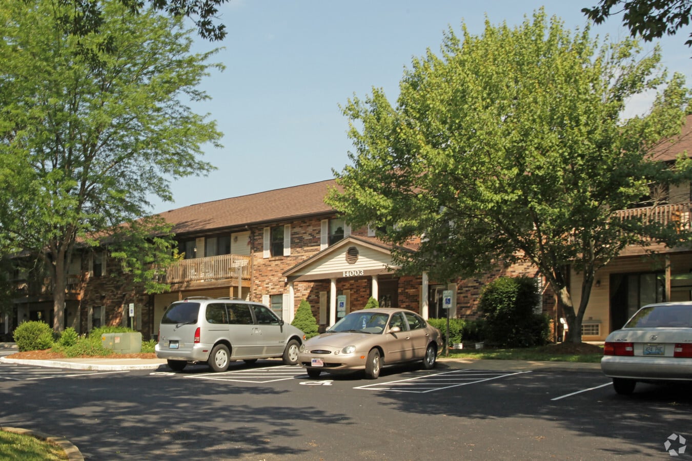 Photo - Chenoweth Woods 62+