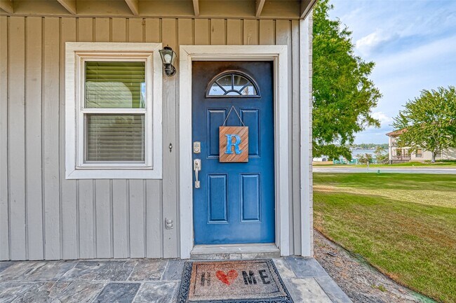 Photo - 131 Cove Cir