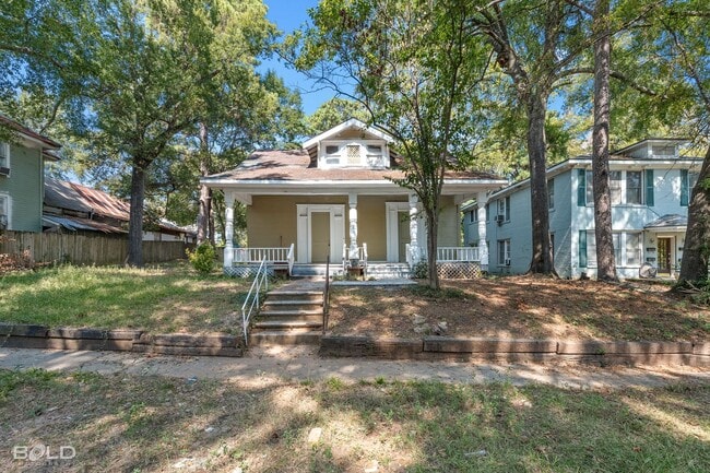 Photo - 2 bed 1 Bath Duplex