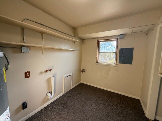Photo - 1113 Ave F