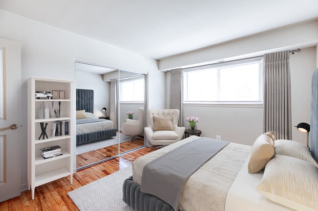 Photo - Walker Manor