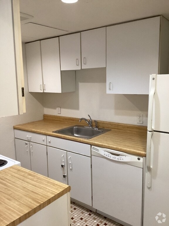 Building Photo - 99 Broadway St Unit 2 Rental