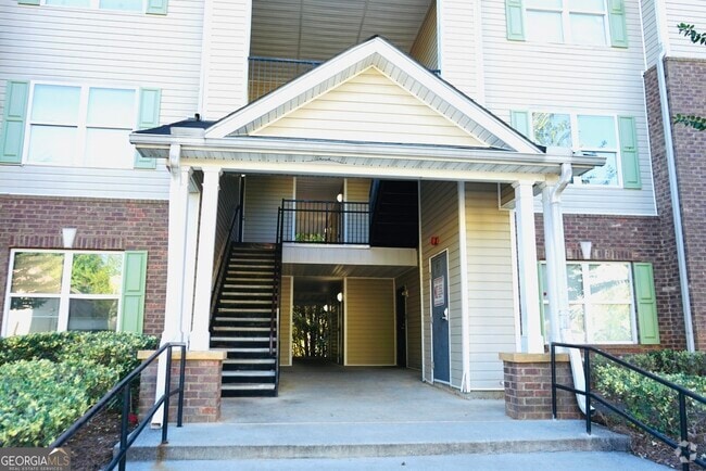 Building Photo - 12101 Fairington Ridge Cir Rental