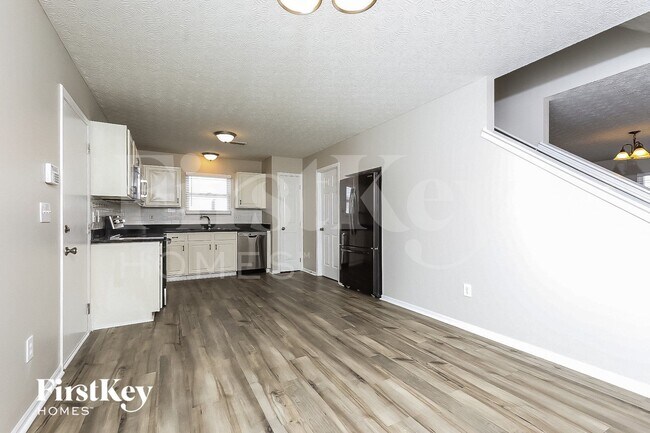 Photo - 5563 Russell Fork Dr