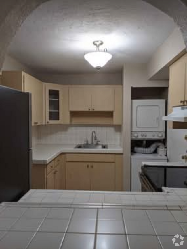 Building Photo - 13700 SW 62nd St Unit Kendall Heights 200 Rental