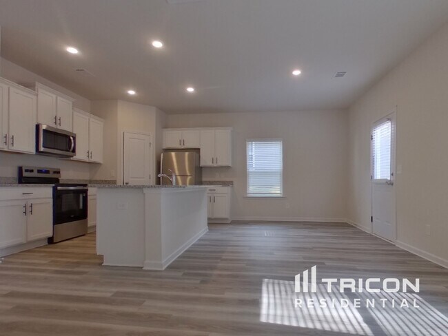 Photo - 449 Prescott Wy