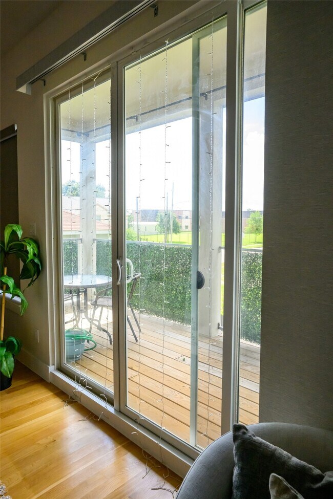 Photo - 4618 Nichols St Unit B