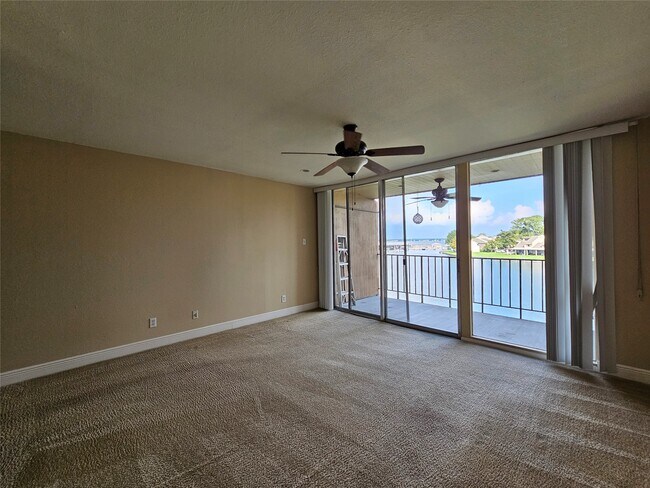 Photo - 12600 Melville Dr Unit 321B