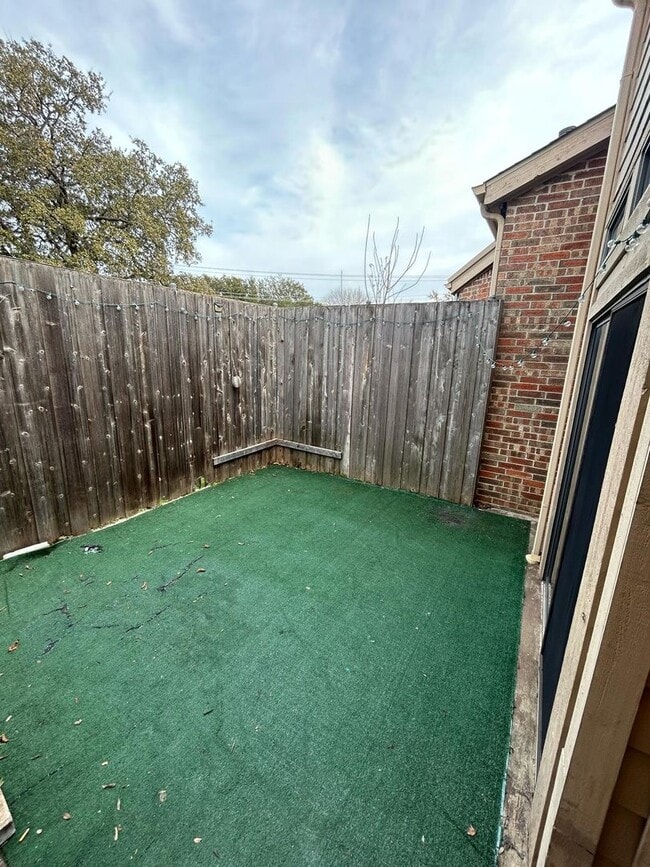 Photo - Ready to move in.....Fresh Paint and much more....