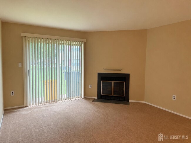 109 Applegate Ln