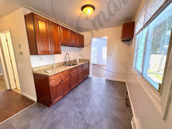 Building Photo - 7032 Fisher Ave Rental