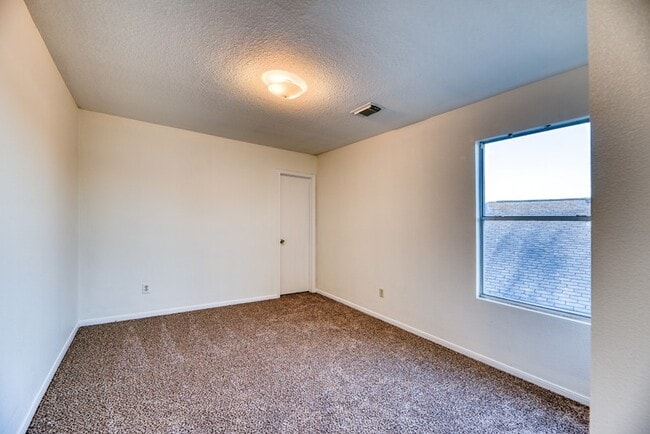 Photo - 7210 Fox Hall Ln