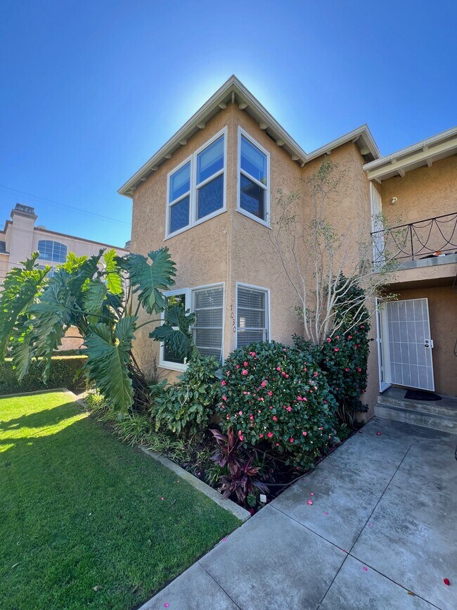 Photo - 7026 Flight Ave Unidad 7026