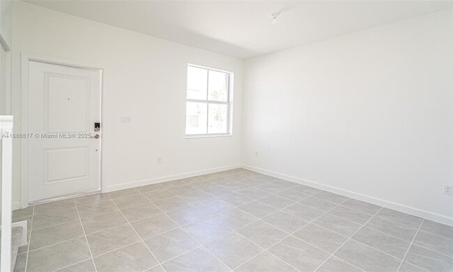 Photo - 2646 SE 27th Dr