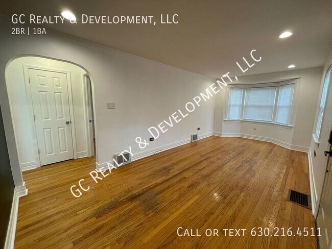 Photo - ***NEW LISTING!! / ELMWOOD PARK / UPDATED ...
