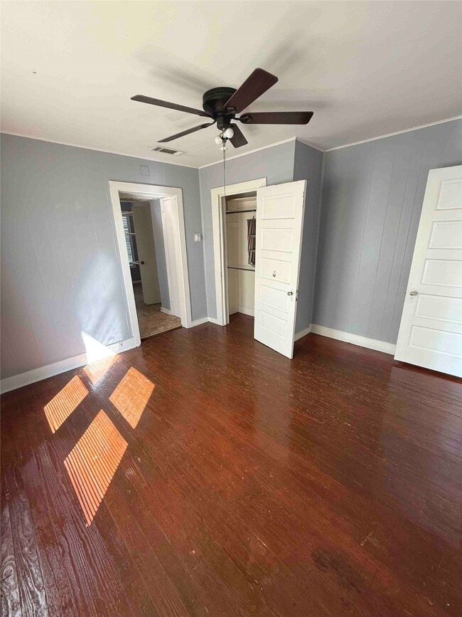 Photo - 911 Harvard St