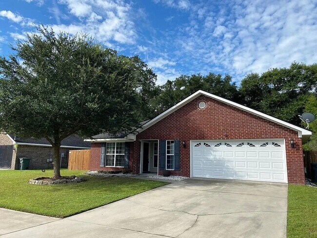 Photo - 231 Augusta Way