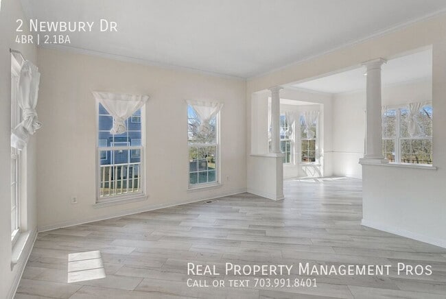 Photo - 2 Newbury Dr