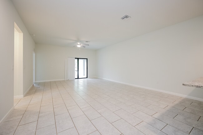 Photo - 7636 Carrier Rd