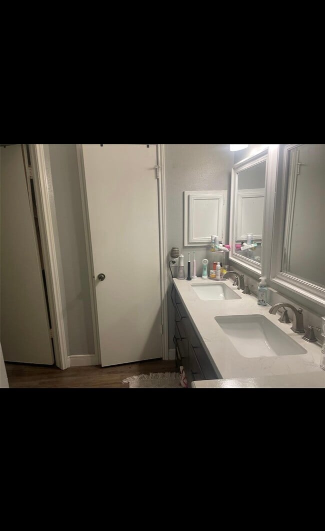 Photo - 15117 Grassington Dr