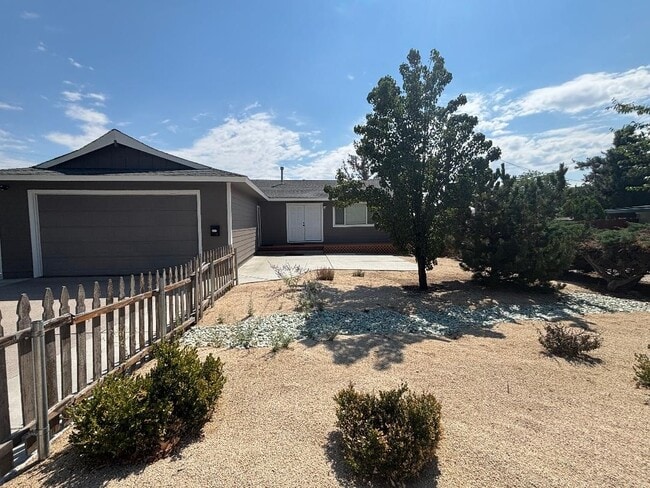 Photo - 1340 Rayburn Dr