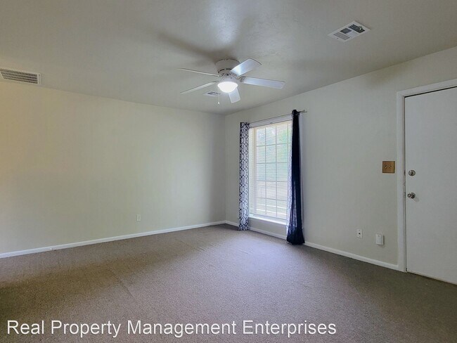 Photo - 2 br, 1 bath House - 608 Poplar Lane