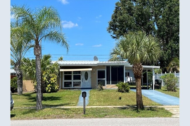 Building Photo - 4859 Grobe St Rental