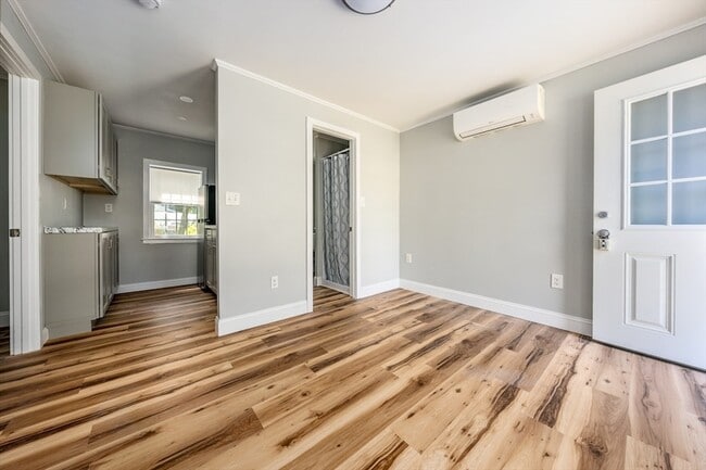 Photo - 151 Seaview Ave Unidad A