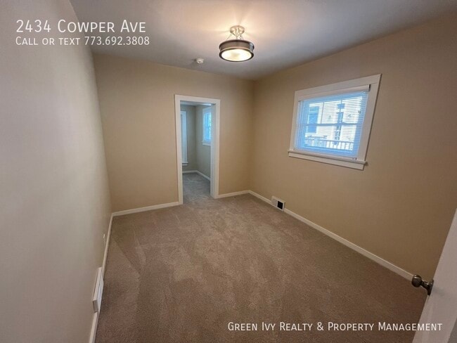 Photo - 2434 Cowper Ave