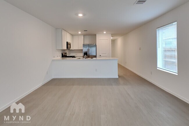 Photo - 940 Capracotta Dr