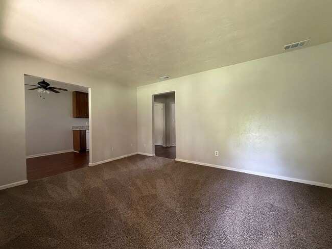 Photo - UPSTAIRS UNIT ON THE GOLF COURSE! Unit C