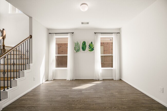 Photo - 4118 Lake Cypress Cir