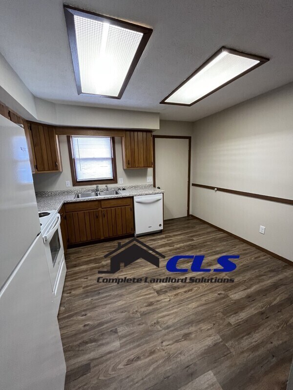 Photo - 4255 S Avery St