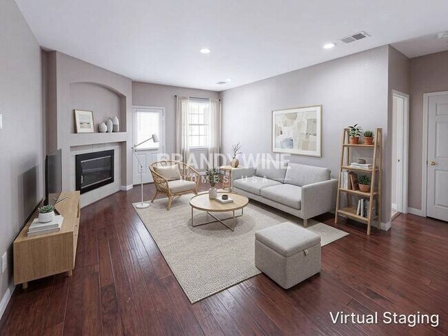 Photo - 1116 Roundhouse Dr