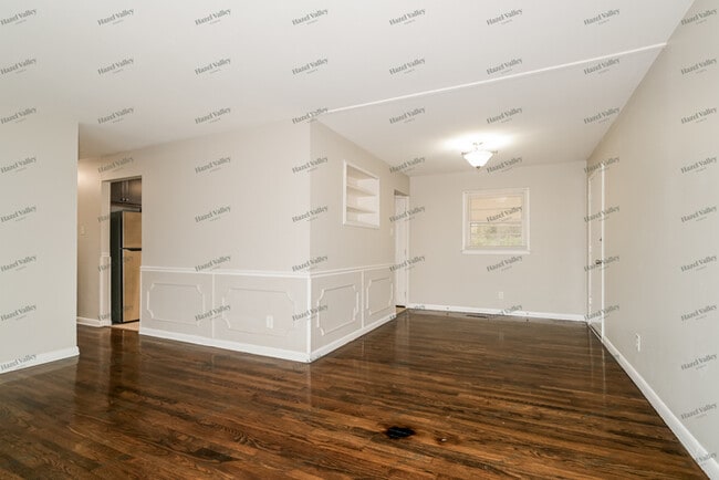 Photo - 1014 Renshaw Dr