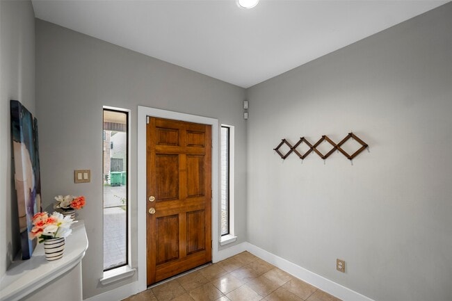 Photo - 9705 Linkmeadow Ln