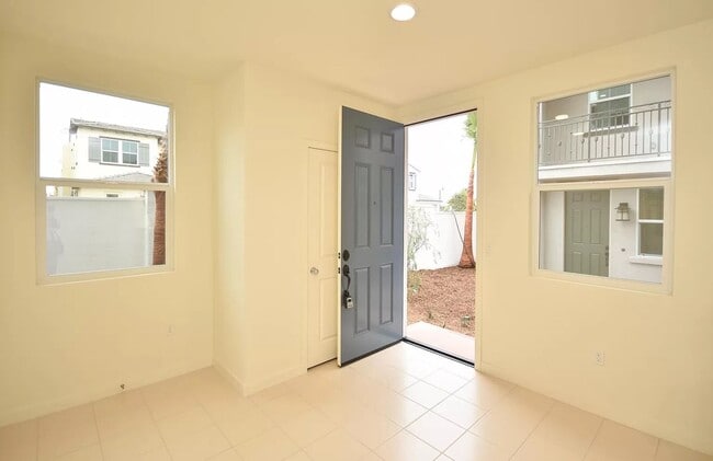 Photo - Newly Renovated Spacious 3 Bedroom Available for Rent Today! Don't Miss your chance!! Rent Today!!