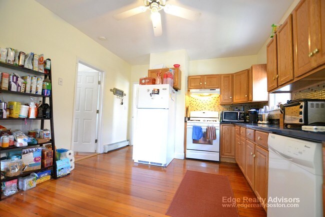 Photo - 5 A Mapleton St Unit 2