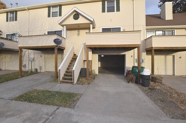 Photo - Two bedroom 1.5 bath townhome with 1 car g...