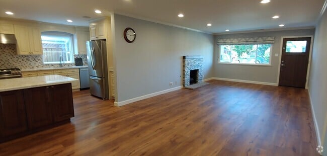 Building Photo - 651 Enright Ave Rental