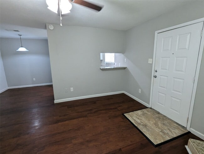 Photo - 7661 Fallbrook Dr Unit 7661