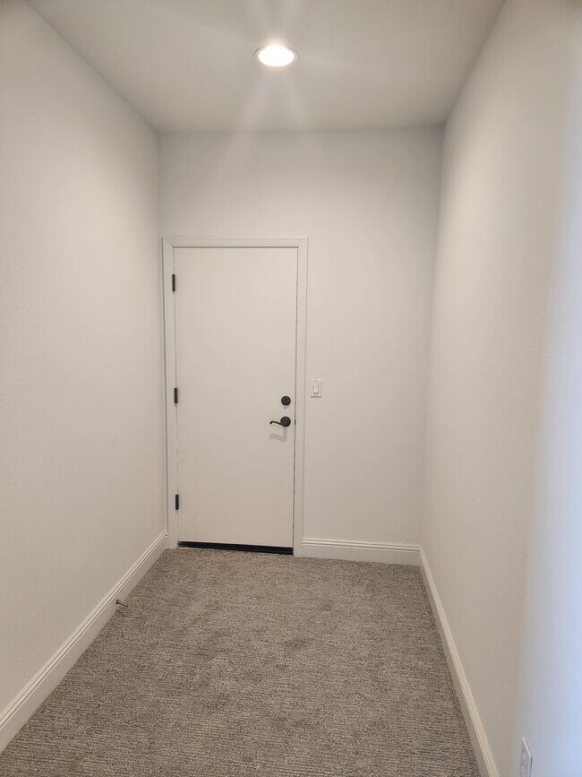 Photo - Great Santa Rosa Neighborhood 3 Bedroom, 2.5 Bathrooms