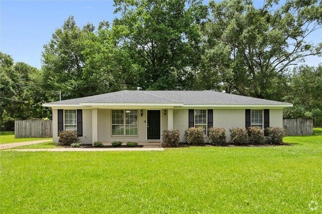 Building Photo - 5024 Santos Dr E Rental