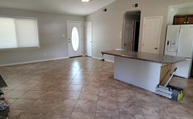 Photo - 288 Murphy Ln