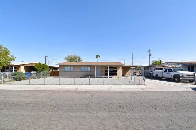 Building Photo - 2016 E 24th Pl Rental