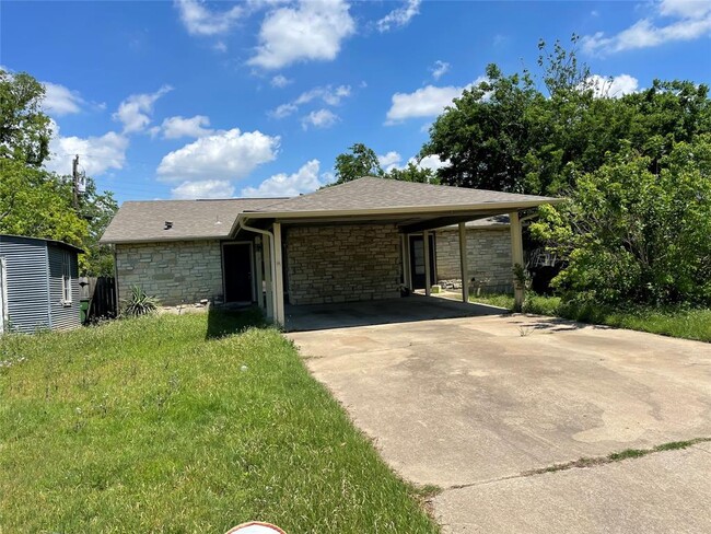 Photo - 2001 Magnolia Dr Townhome